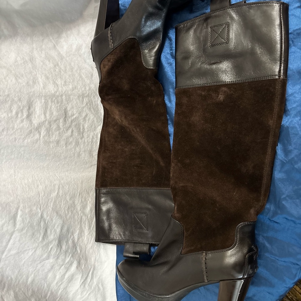 Tod's Brown Heeled Boots Suede Leather Elegance